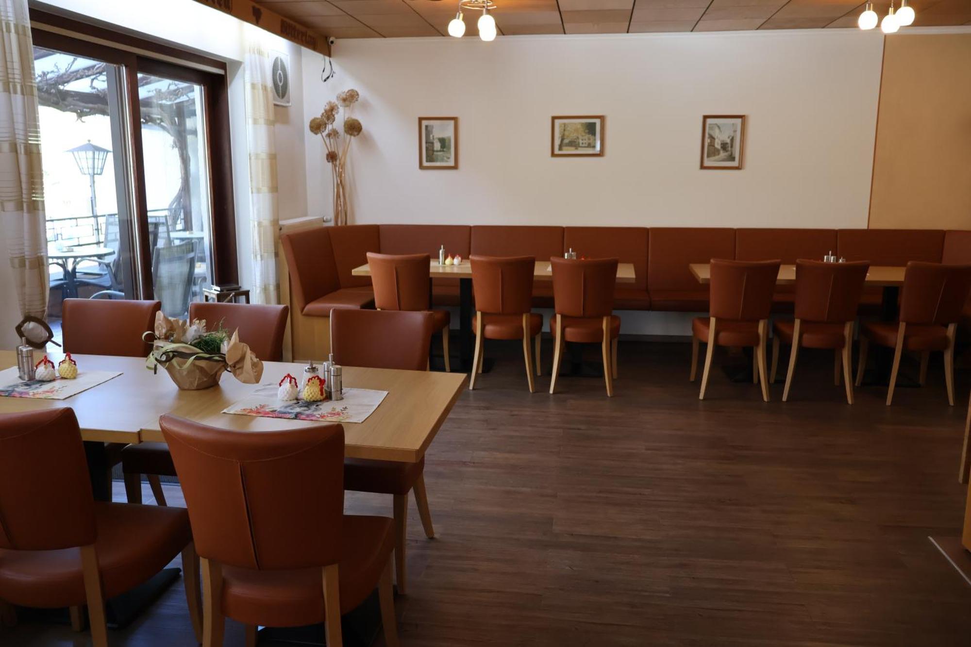 فندق Weinhaus Hirschen Bruttig المظهر الخارجي الصورة